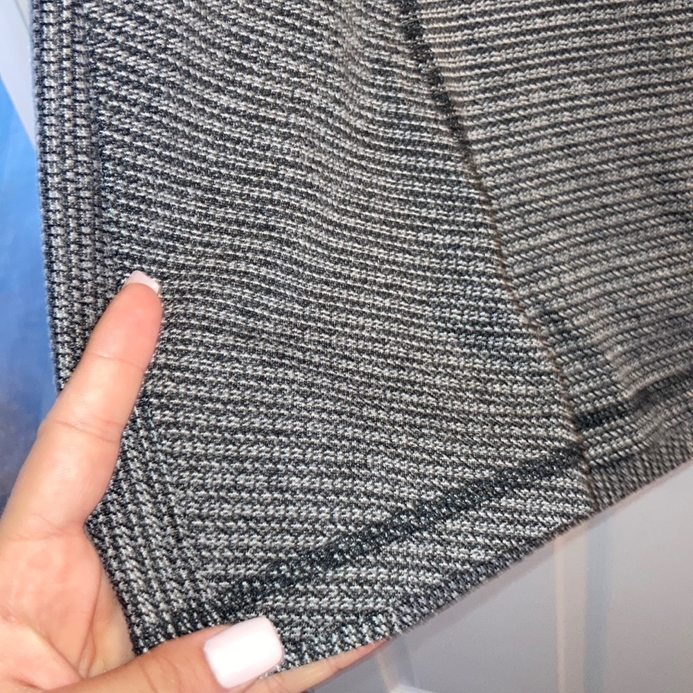 Work out pull over. - Picture 3 of 4